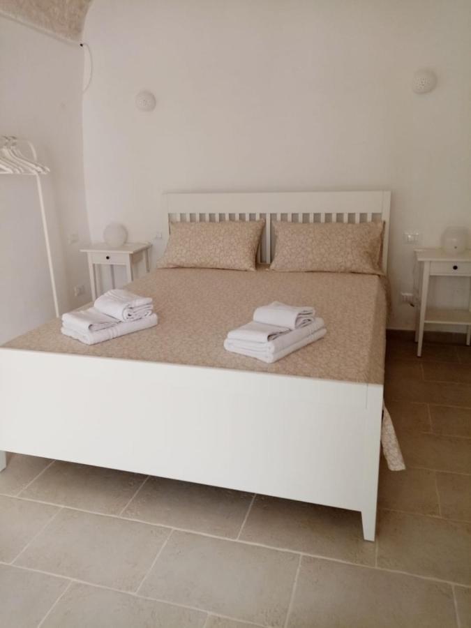Flat In White
